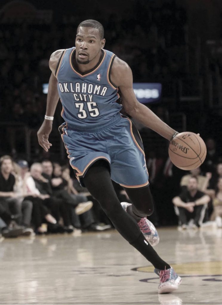 Kevin Durant playing a basketball