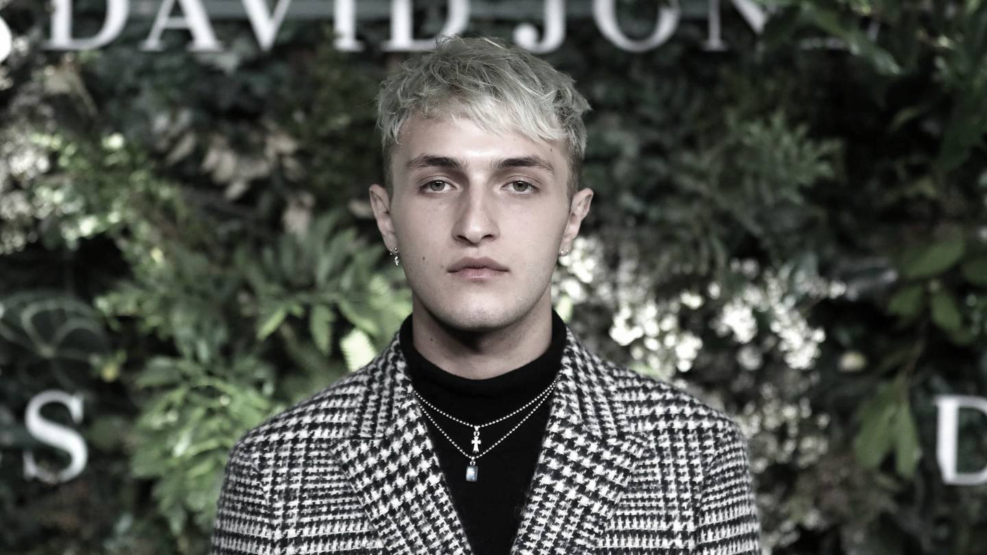 Get to Know Anwar Hadid Biography, Net Worth, Family Members, and Age