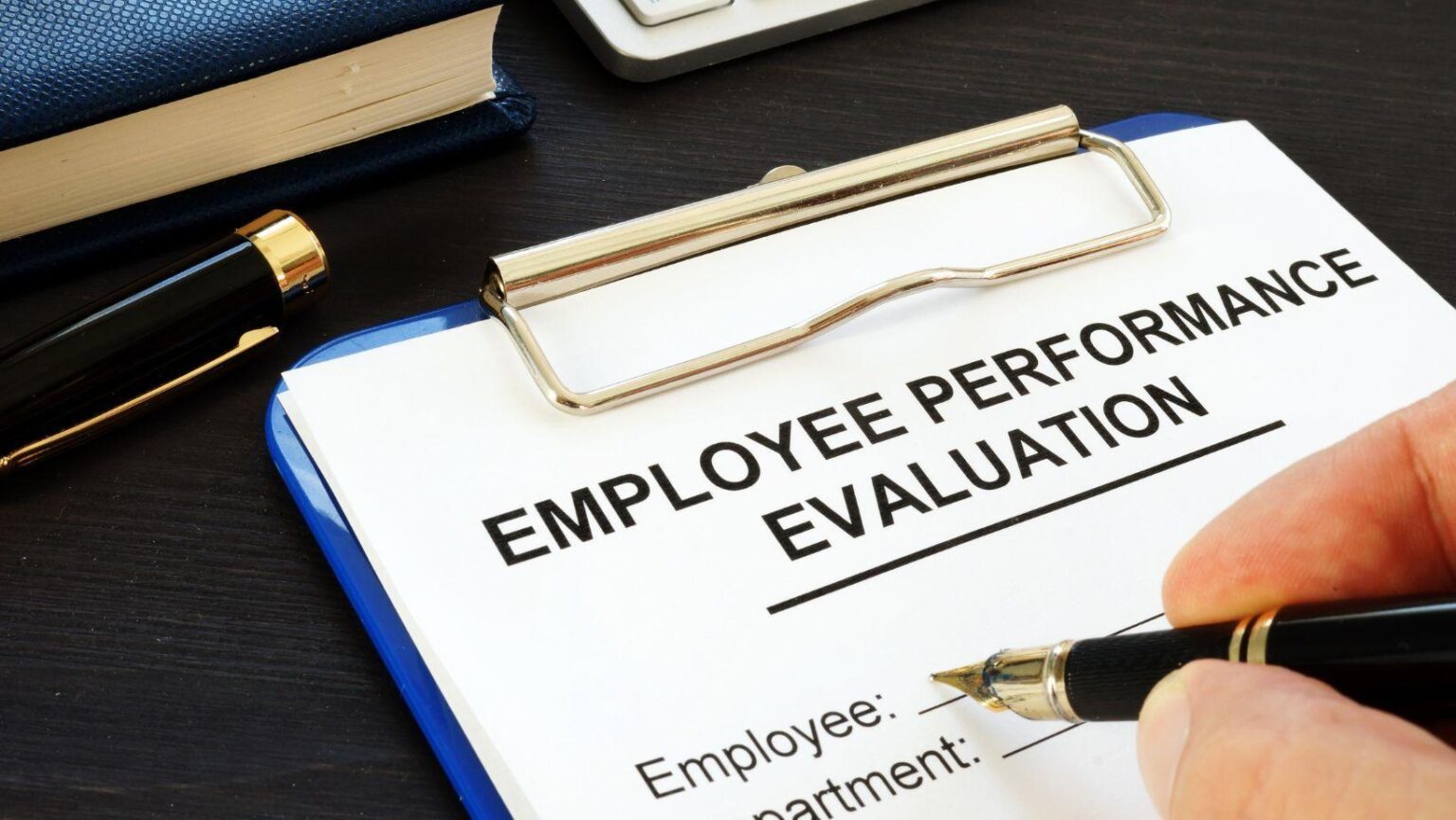 Effective Strategies to Improve Employee Performance - The Boring Magazine